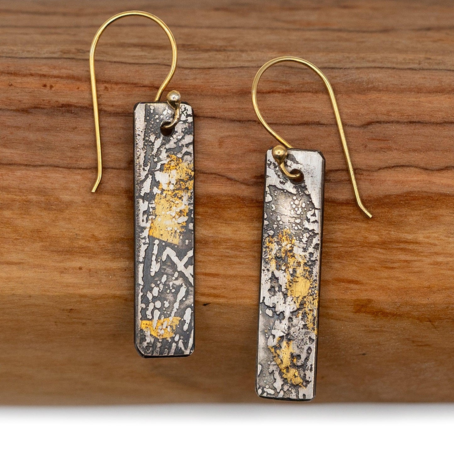 Thin Bombshell Earrings