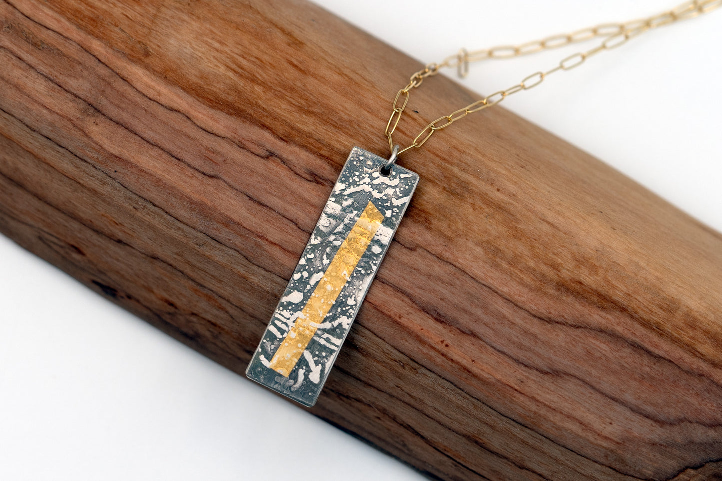 Bombshell Pendant Necklace