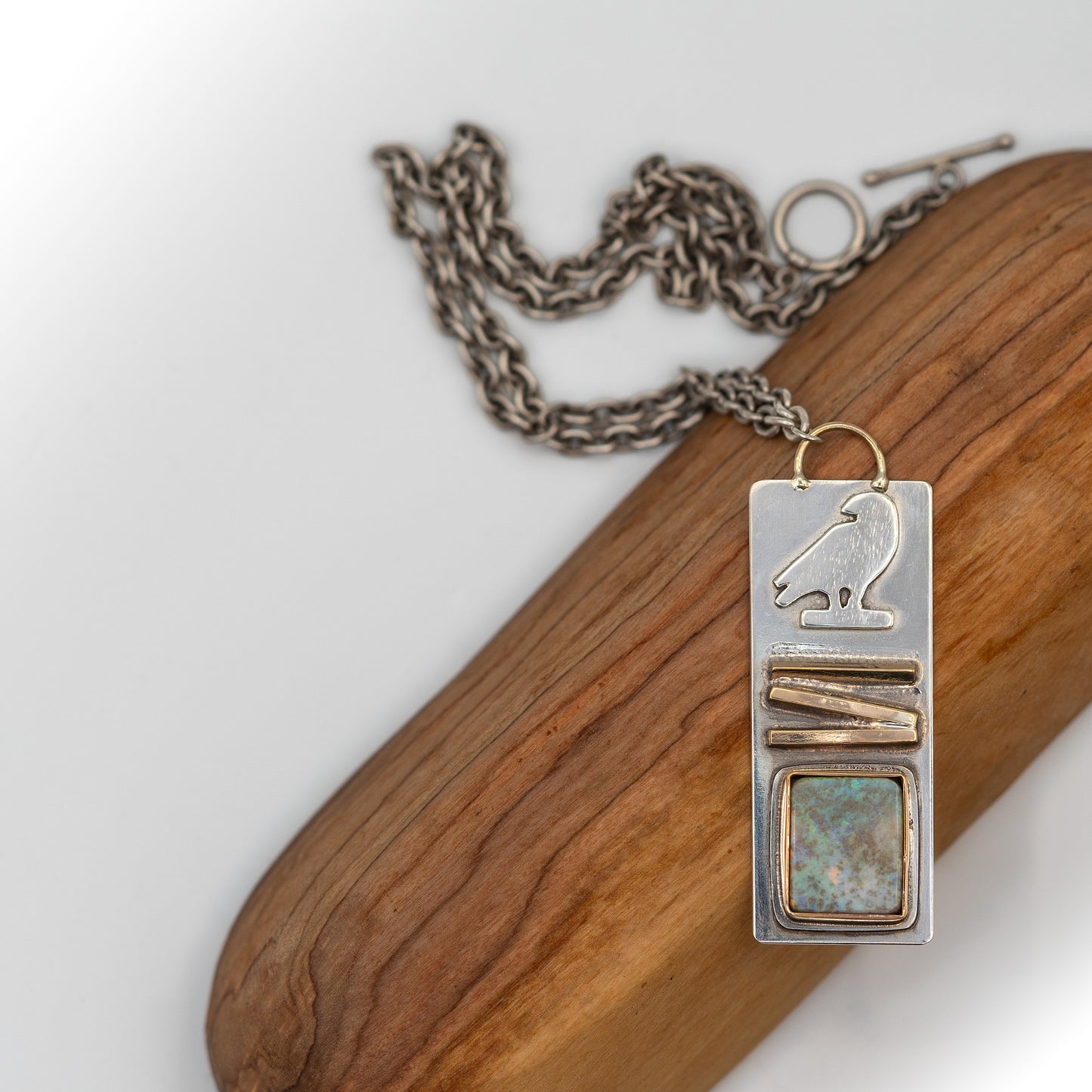 Deo Heiro Necklace