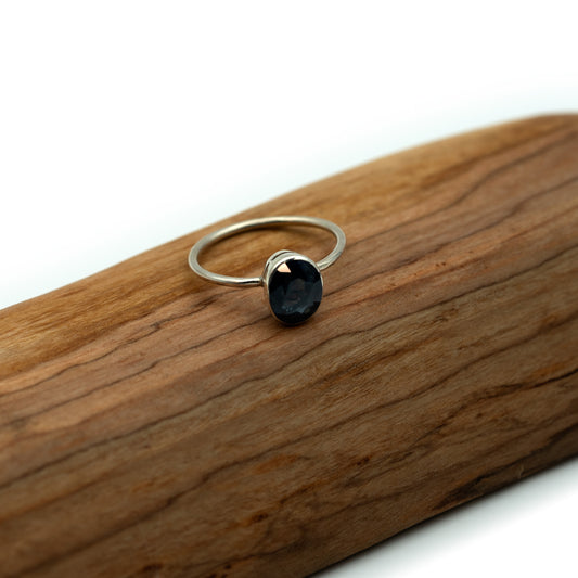 Blue Sapphire Basket Ring - Deodata Jewelry Design