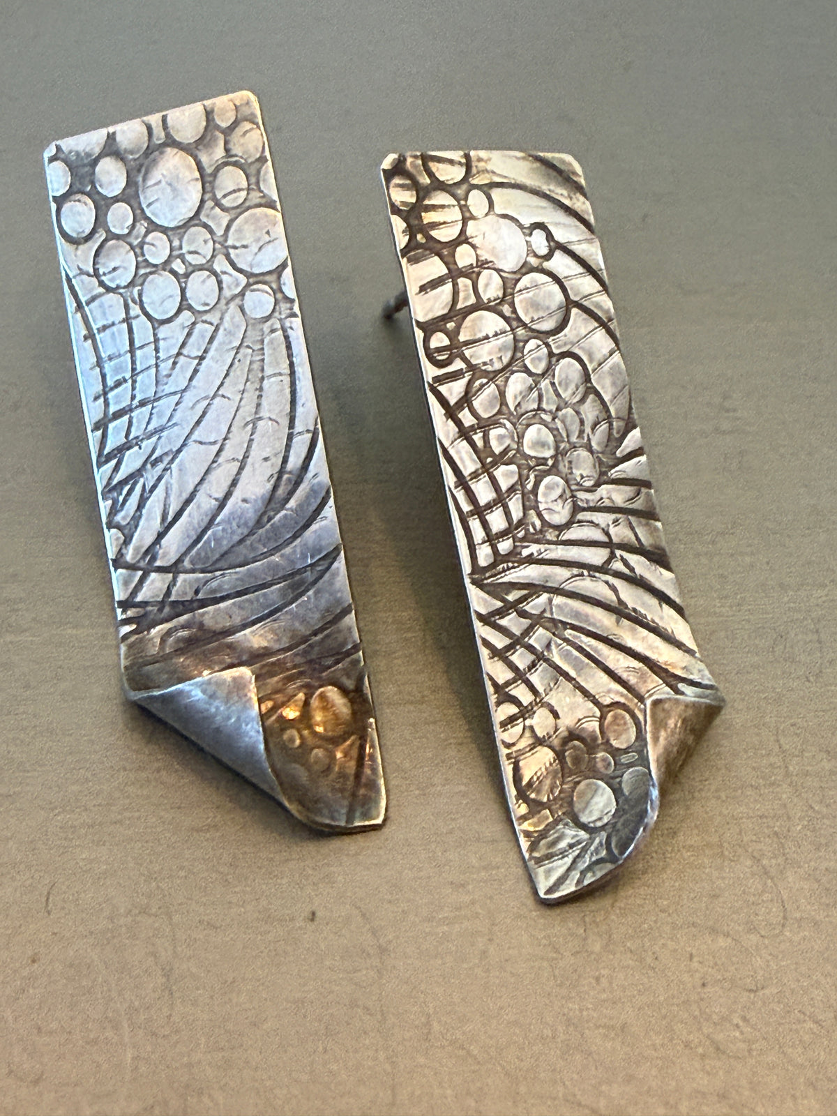Page turner earrings