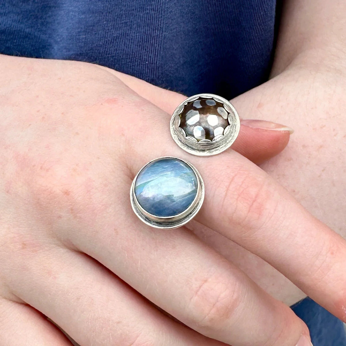 Multitudes Ring