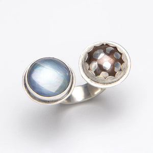 Multitudes Ring
